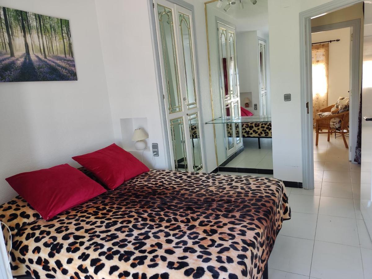 Confortable Apartamento Con Vistas Al Mar Torrevieja Dış mekan fotoğraf
