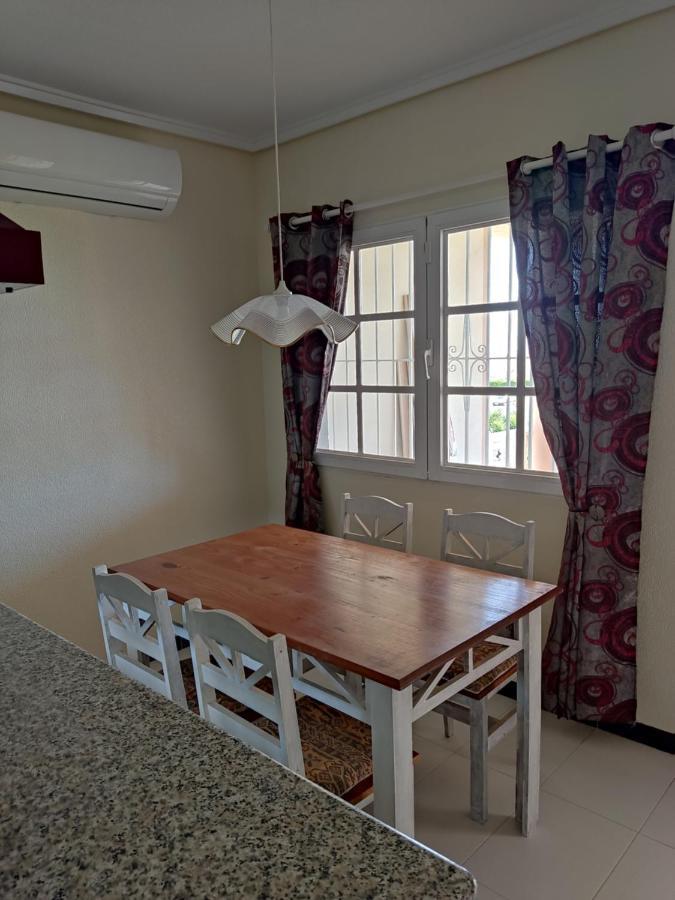 Confortable Apartamento Con Vistas Al Mar Torrevieja Dış mekan fotoğraf